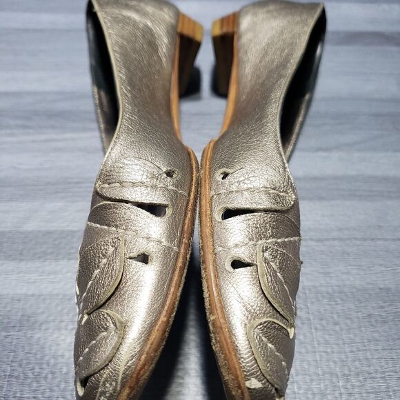Salvatore Ferragamo Nappa Leather Tiglio Flats, - Picture 7 of 8